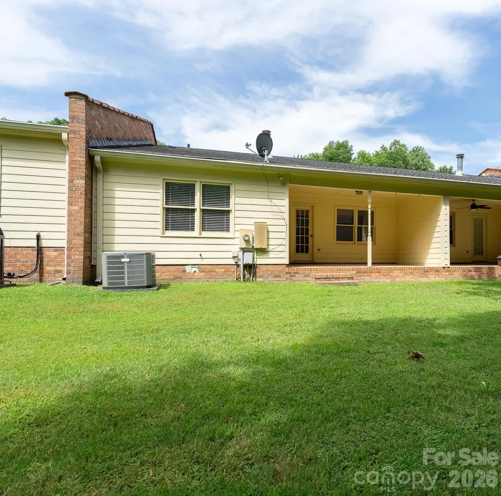 537 Camrose Circle NE Concord NC 28025