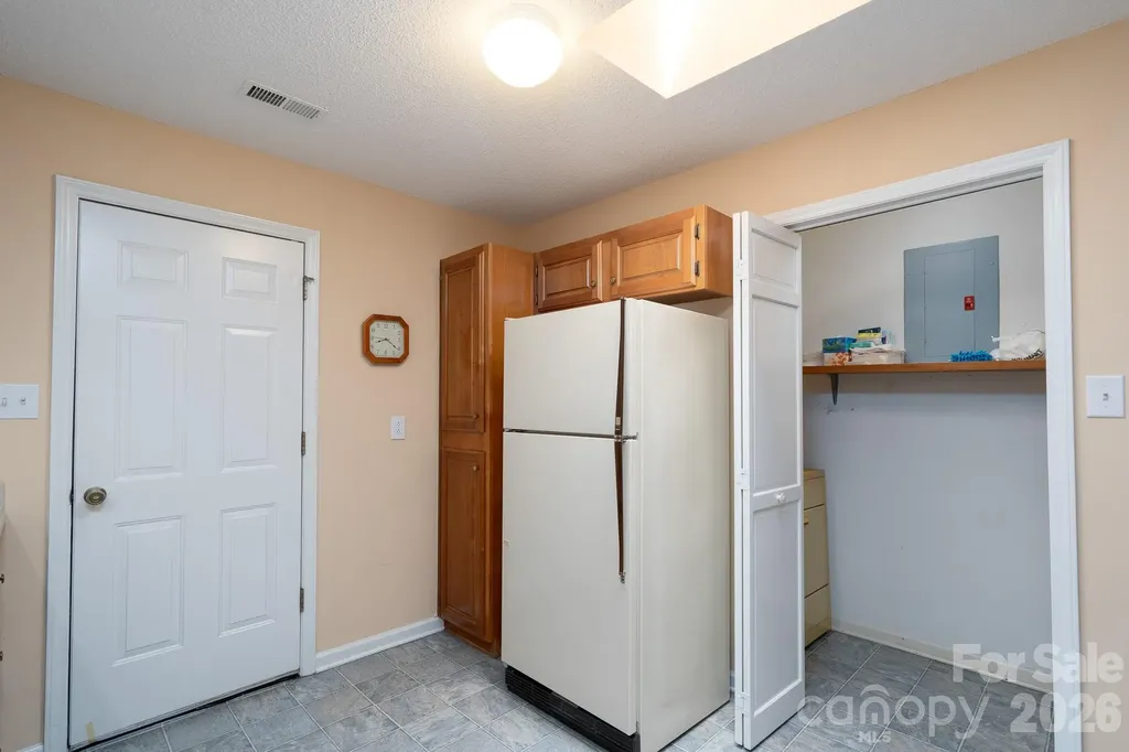 537 Camrose Circle NE Concord NC 28025