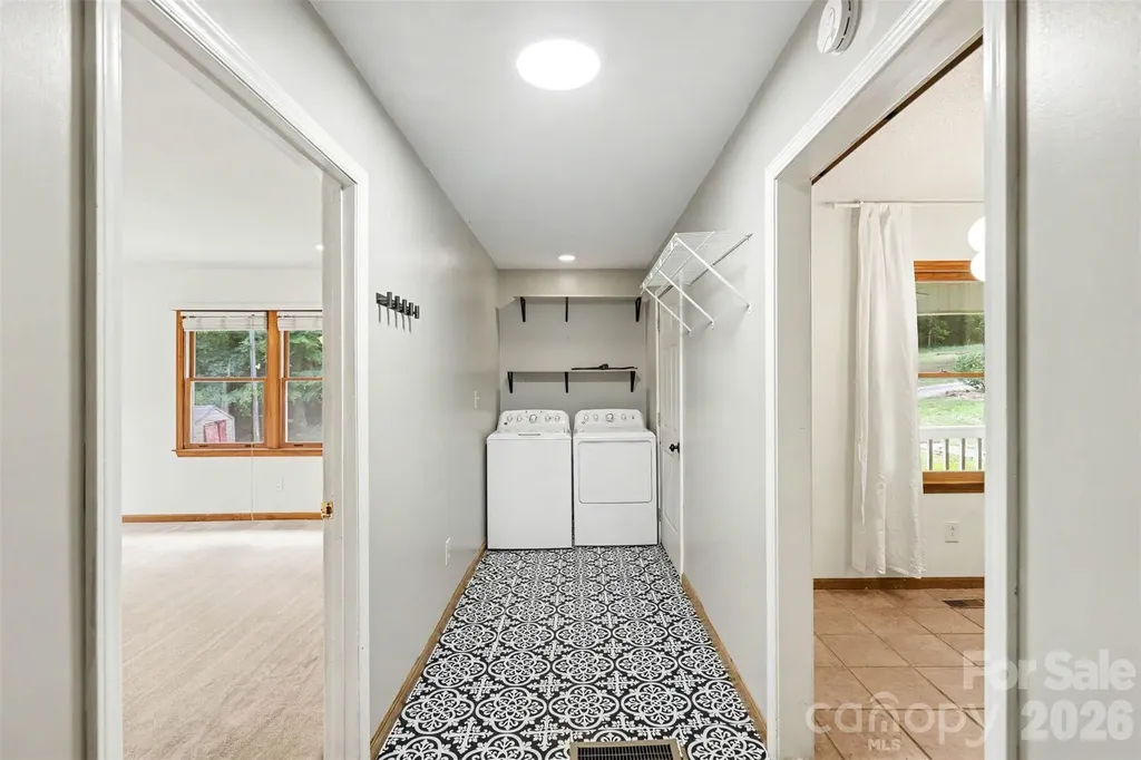 3608 Cowboy Lane Charlotte NC 28216