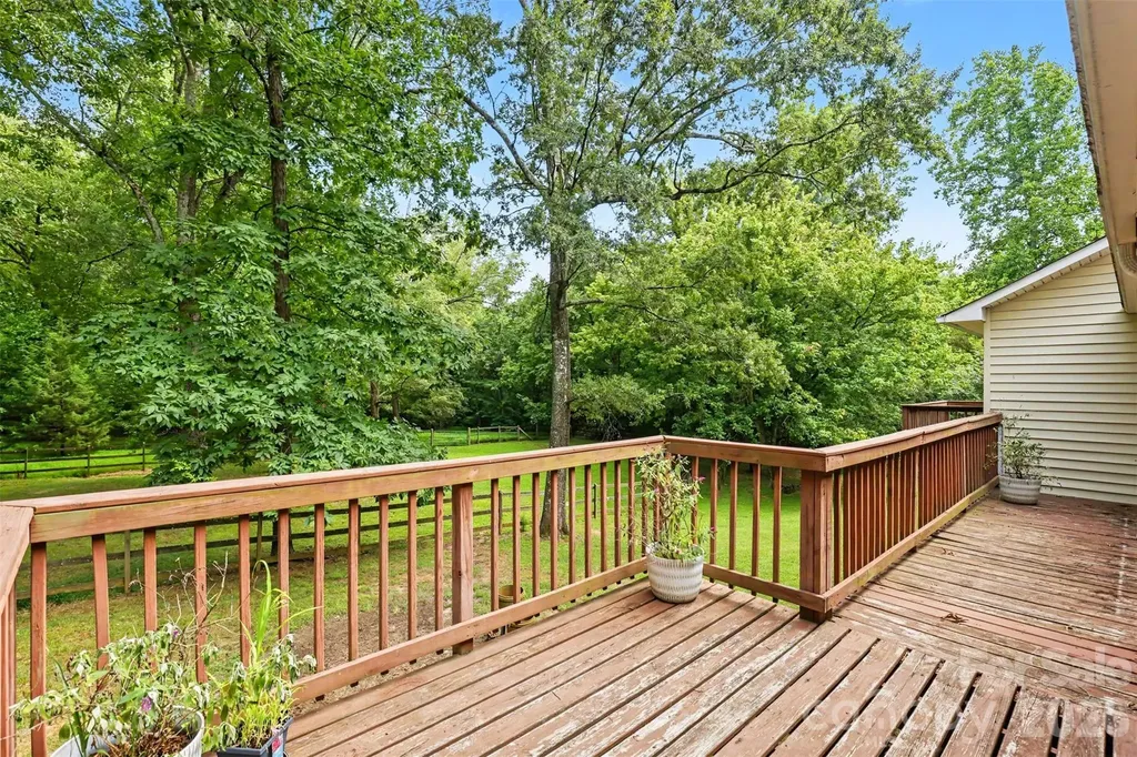 3608 Cowboy Lane Charlotte NC 28216