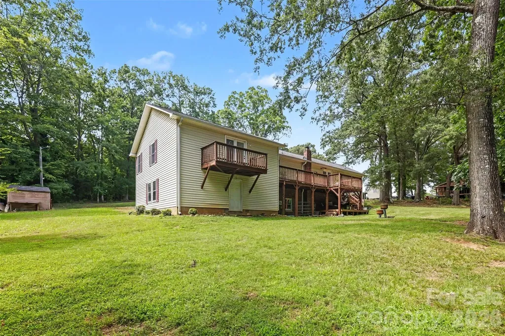 3608 Cowboy Lane Charlotte NC 28216