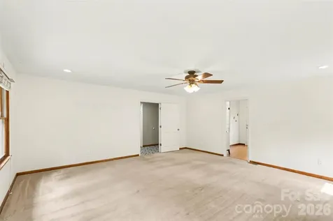 3608 Cowboy Lane Charlotte NC 28216
