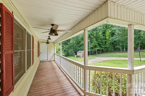 3608 Cowboy Lane Charlotte NC 28216
