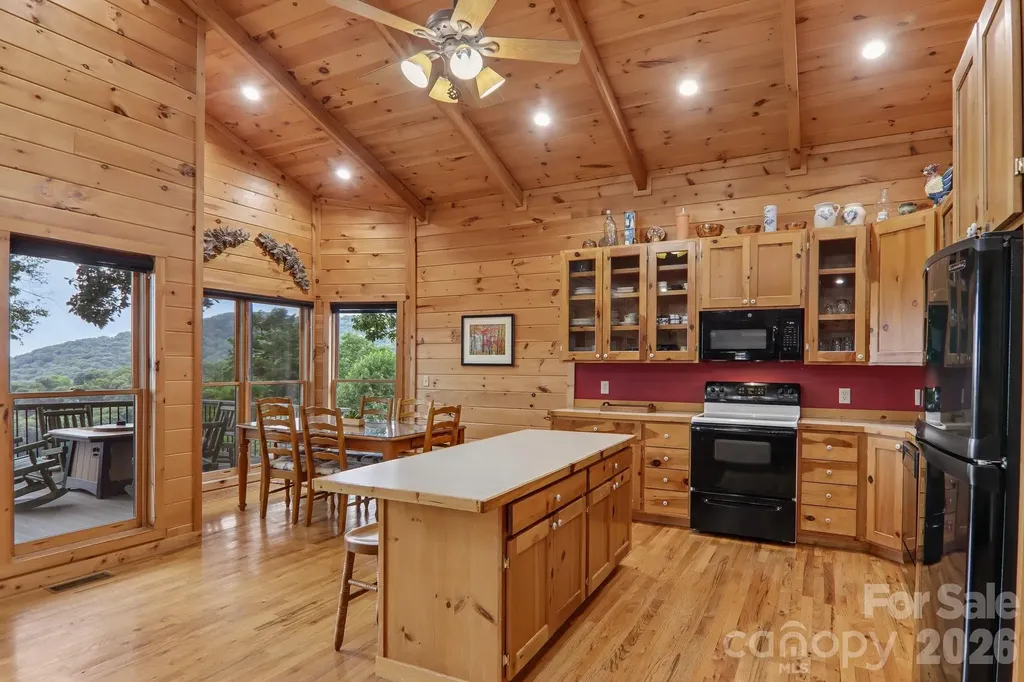 156 Cottage Lane Mars Hill NC 28754