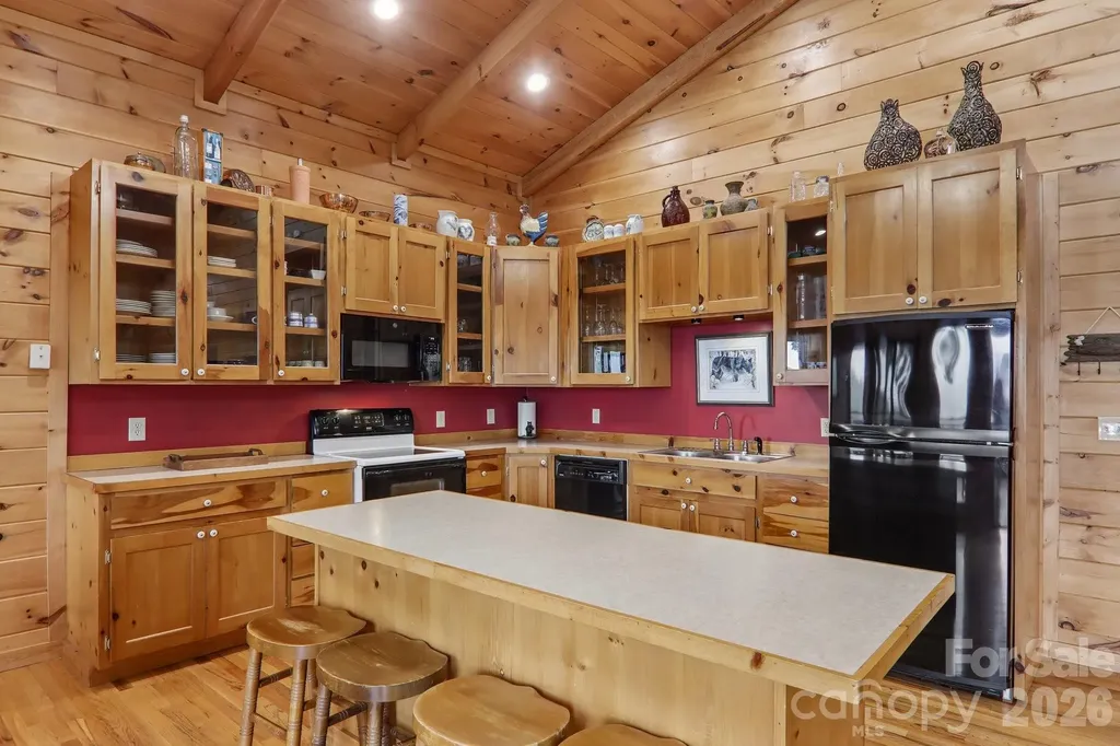 156 Cottage Lane Mars Hill NC 28754