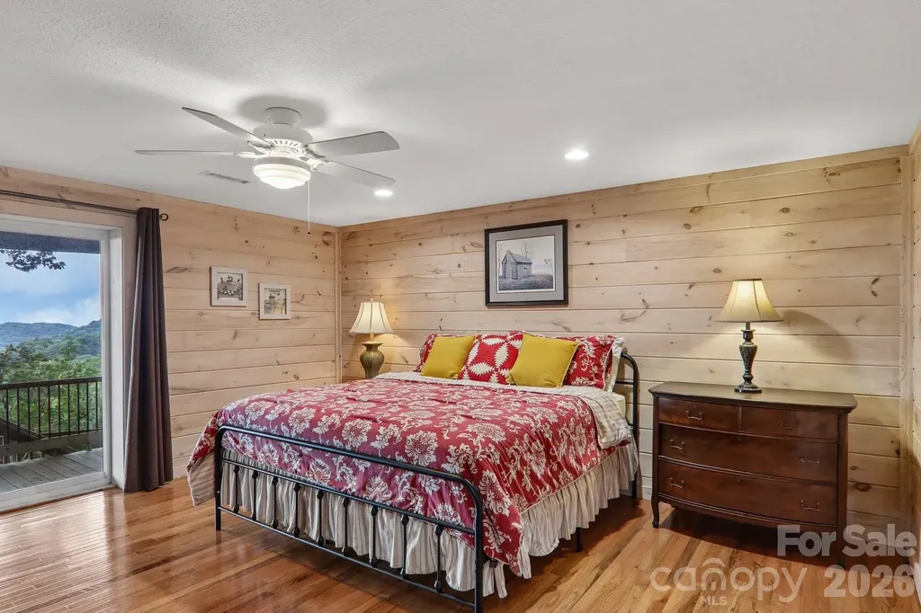 156 Cottage Lane Mars Hill NC 28754
