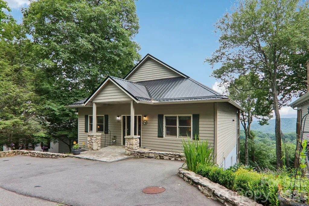 156 Cottage Lane Mars Hill NC 28754