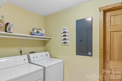 156 Cottage Lane Mars Hill NC 28754