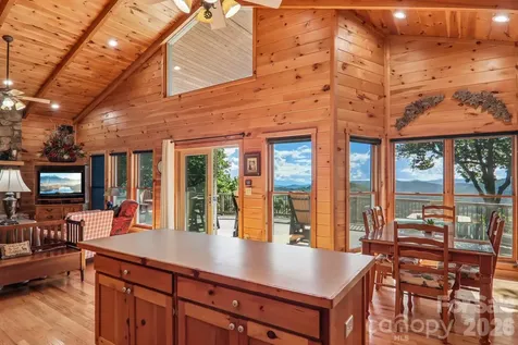 156 Cottage Lane Mars Hill NC 28754