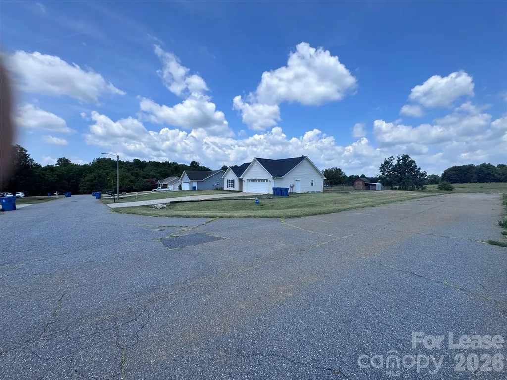 1575 Windy Holly Lane Newton NC 28658