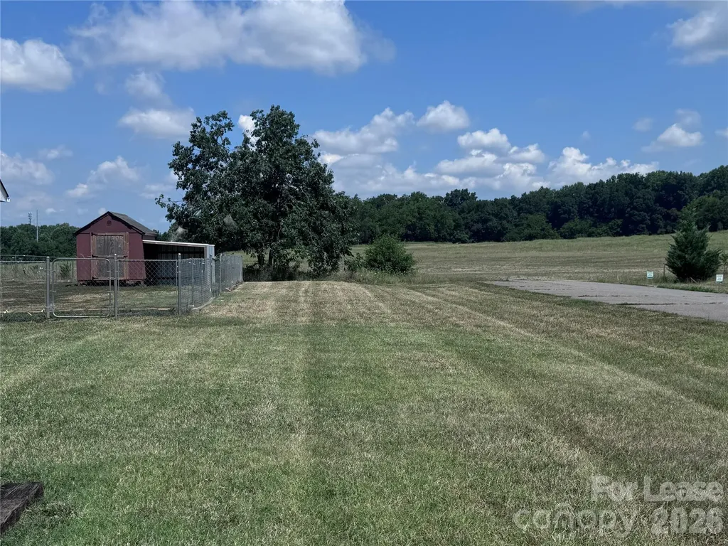 1575 Windy Holly Lane Newton NC 28658