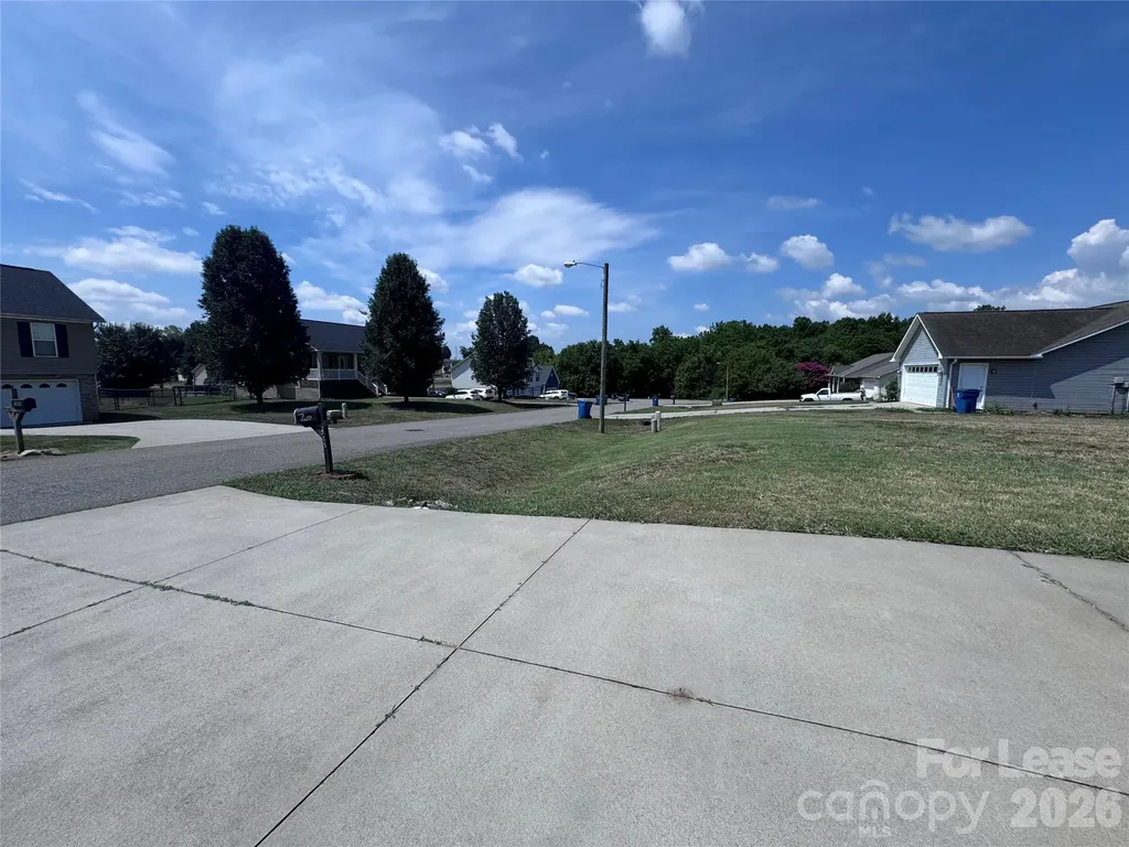 1575 Windy Holly Lane Newton NC 28658