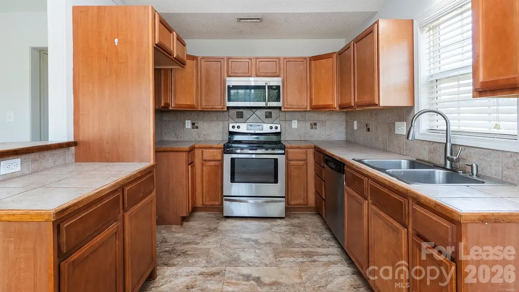 1575 Windy Holly Lane Newton NC 28658