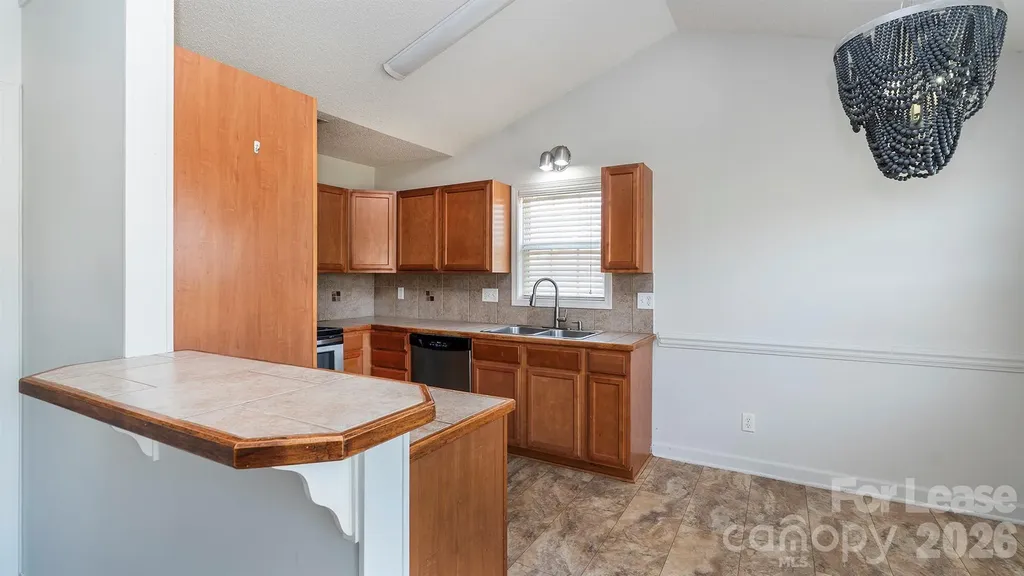 1575 Windy Holly Lane Newton NC 28658