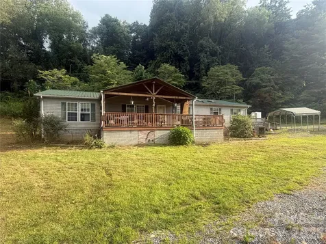 828 Henson Cove Road Canton NC 28716