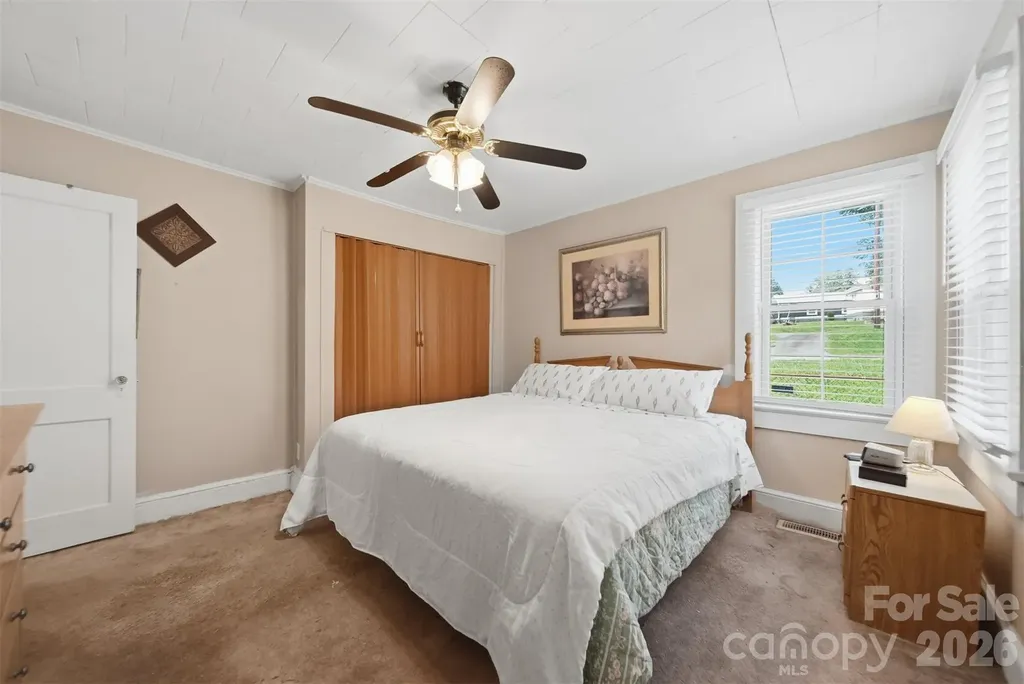421 Finley Avenue NW Lenoir NC 28645