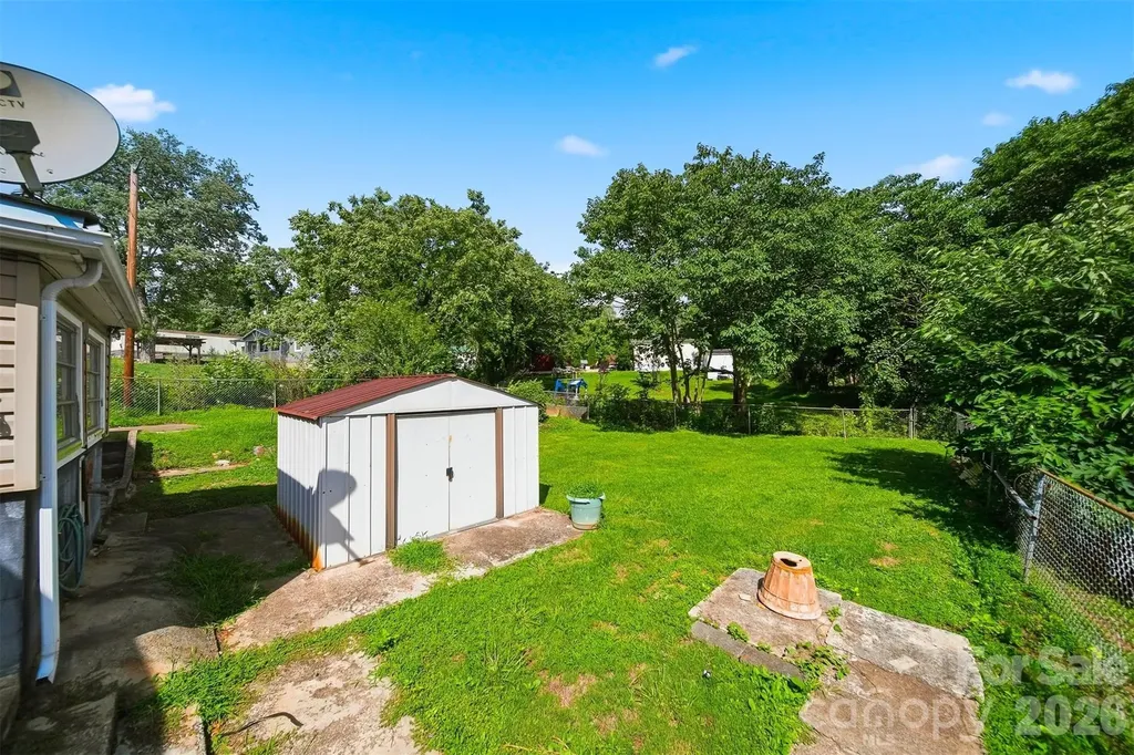 421 Finley Avenue NW Lenoir NC 28645