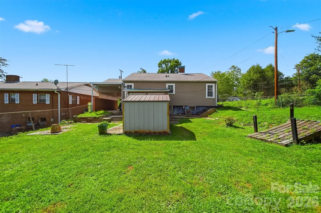421 Finley Avenue NW Lenoir NC 28645