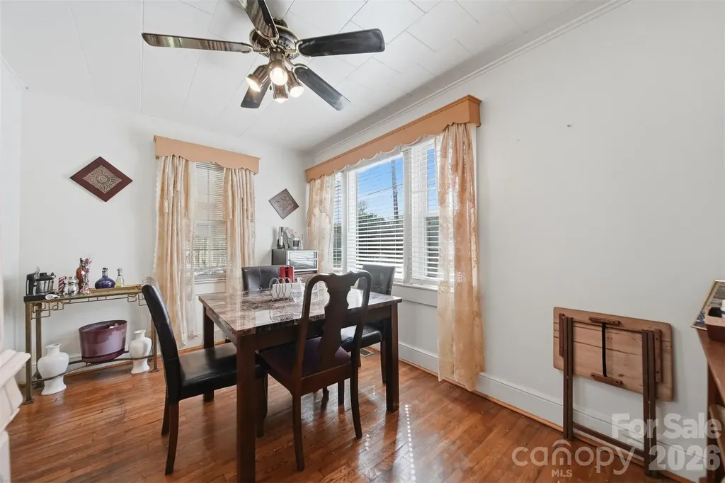 421 Finley Avenue NW Lenoir NC 28645