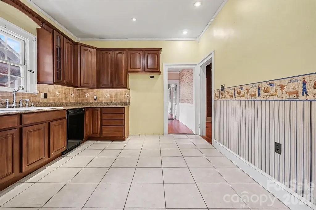 75 Cabarrus Avenue Concord NC 28025