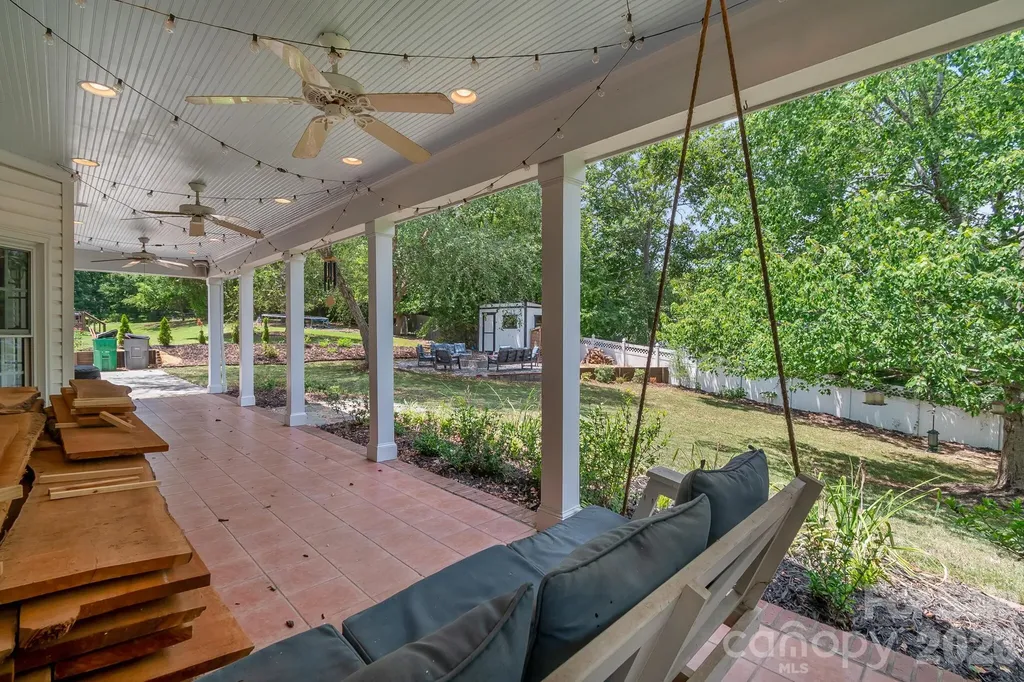12328 Sandringham Place Charlotte NC 28262