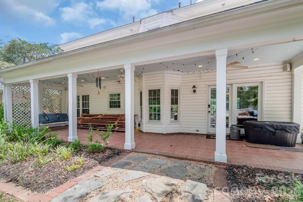 12328 Sandringham Place Charlotte NC 28262