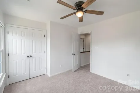 12328 Sandringham Place Charlotte NC 28262