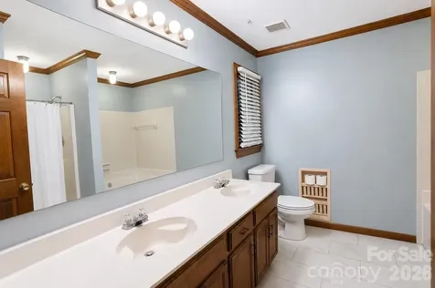 11513 Waterflower Lane Charlotte NC 28262