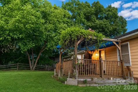 11513 Waterflower Lane Charlotte NC 28262