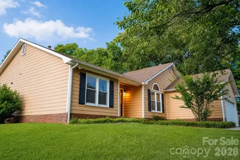 11513 Waterflower Lane Charlotte NC 28262