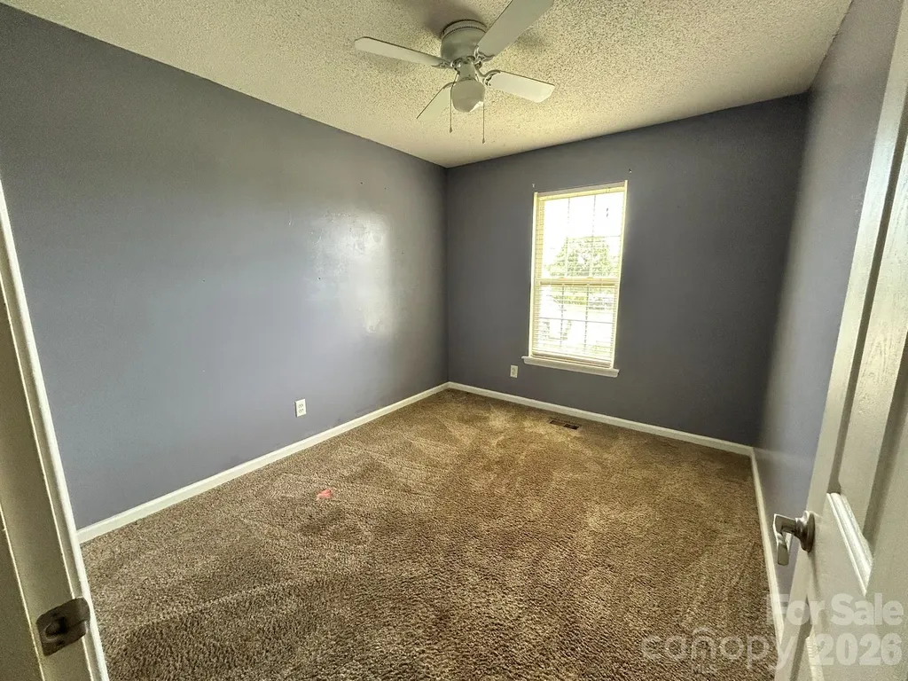 2042 Rocketts Way Newton NC 28658