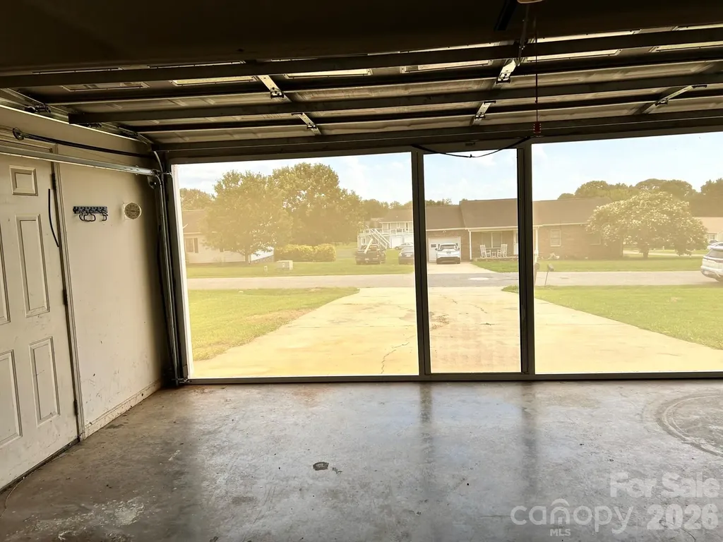 2042 Rocketts Way Newton NC 28658