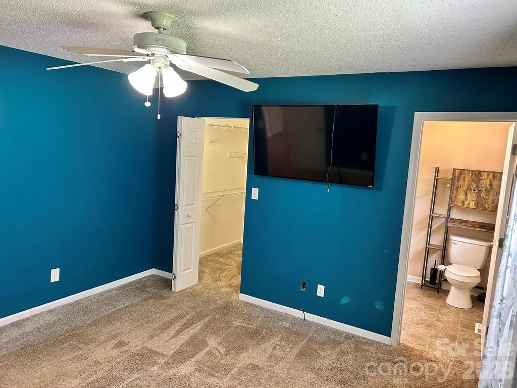 2042 Rocketts Way Newton NC 28658