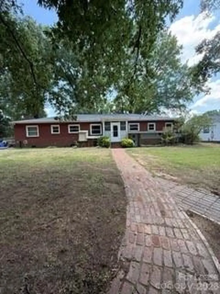 213 Glenwood Drive Mooresville NC 28115