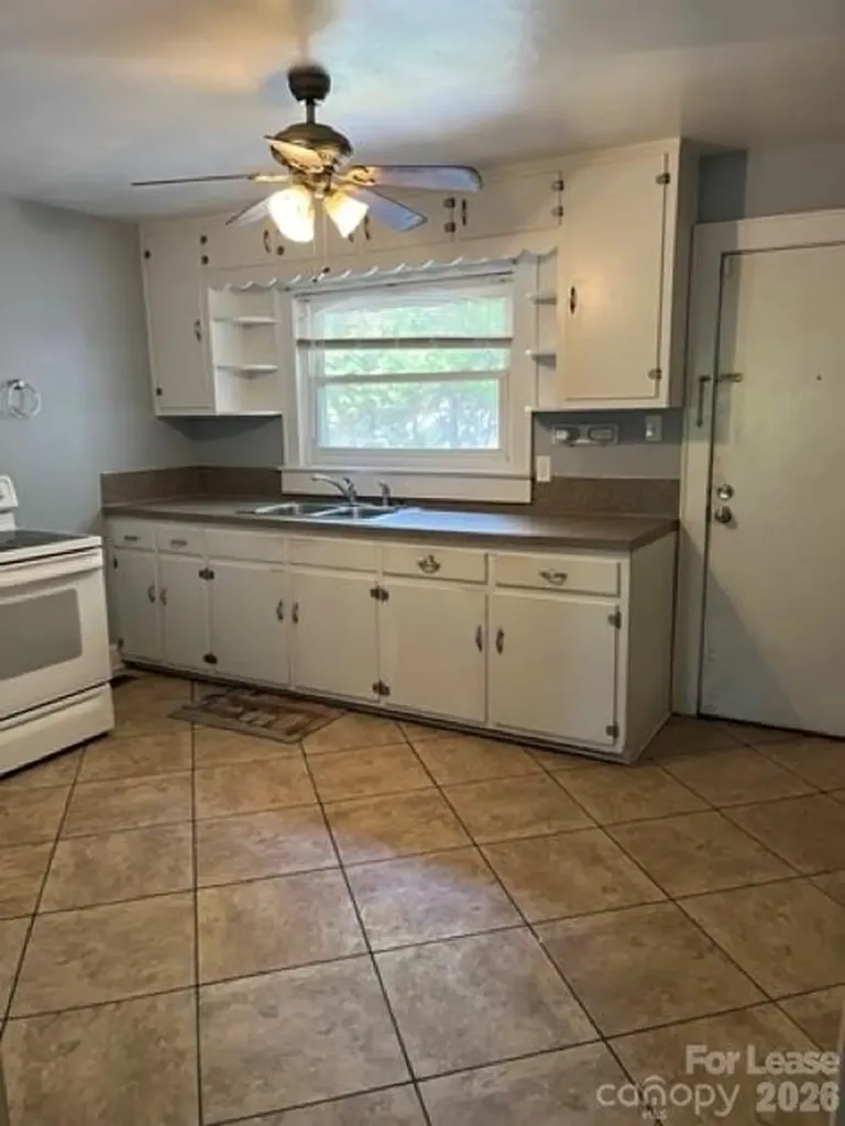 213 Glenwood Drive Mooresville NC 28115