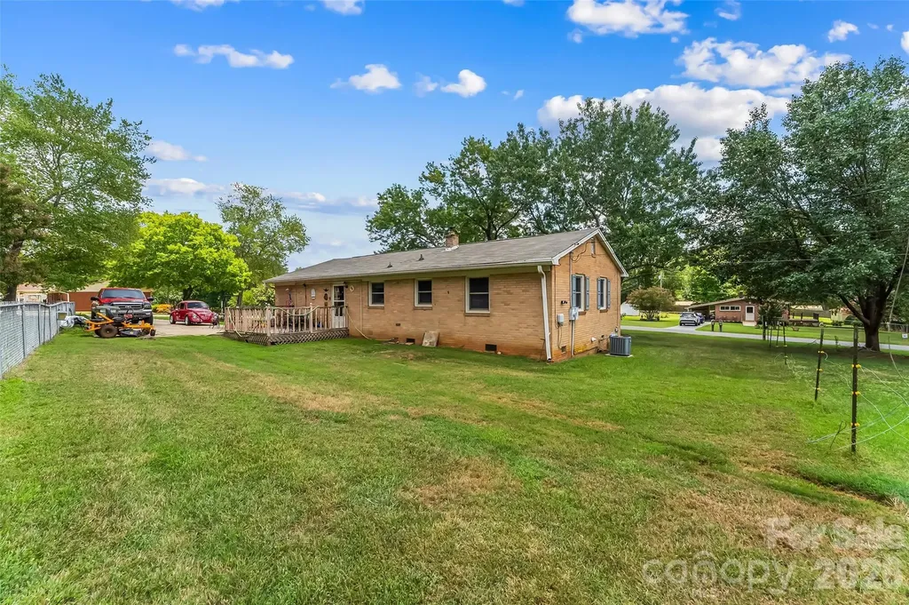 315 Windwood Drive Bessemer City NC 28016