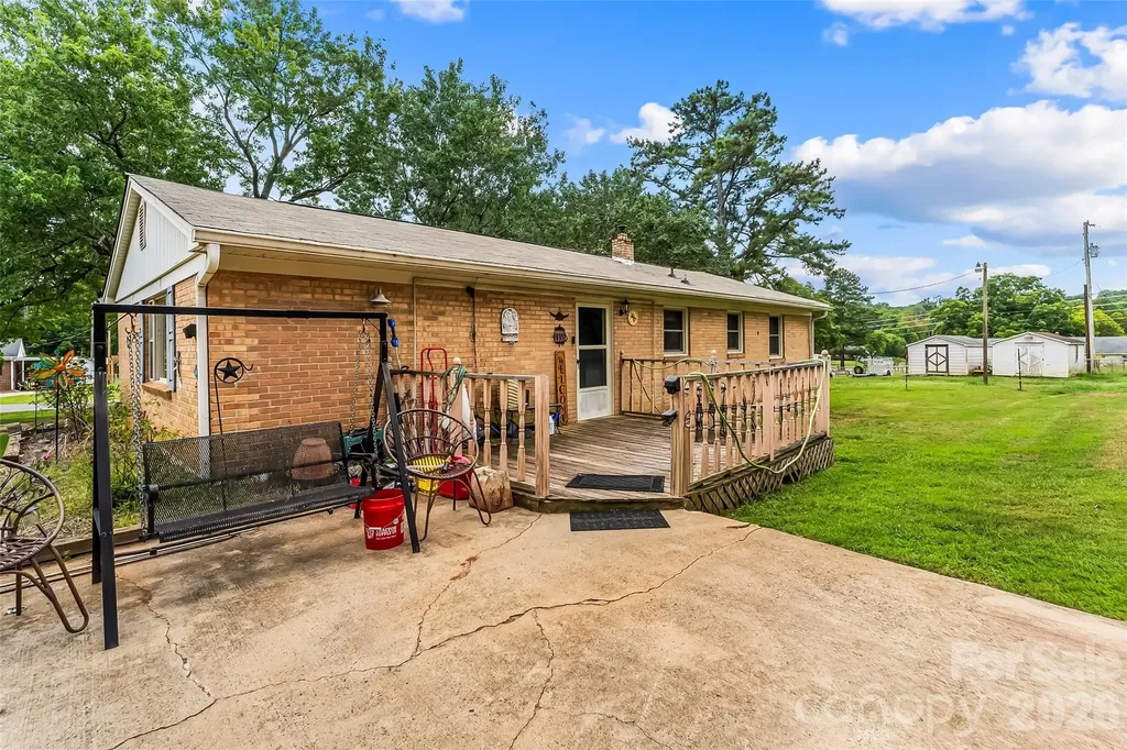315 Windwood Drive Bessemer City NC 28016