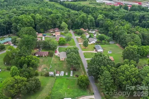 315 Windwood Drive Bessemer City NC 28016