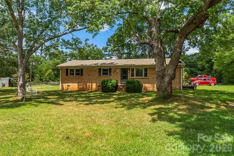 315 Windwood Drive Bessemer City NC 28016