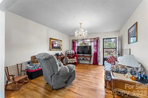 315 Windwood Drive Bessemer City NC 28016