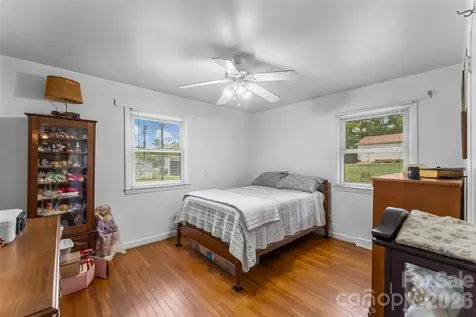 315 Windwood Drive Bessemer City NC 28016
