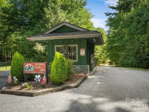 Lot 161 Eagle Lake Drive Brevard NC 28712