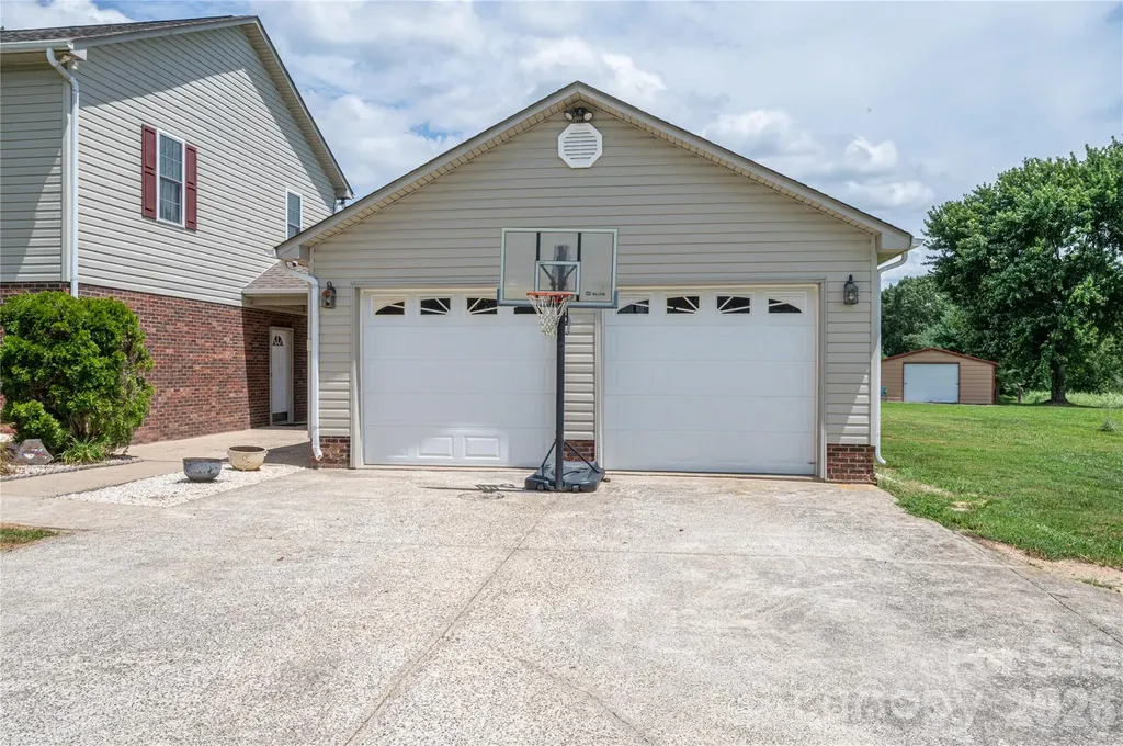 1681 Nc 274 Highway Cherryville NC 28021
