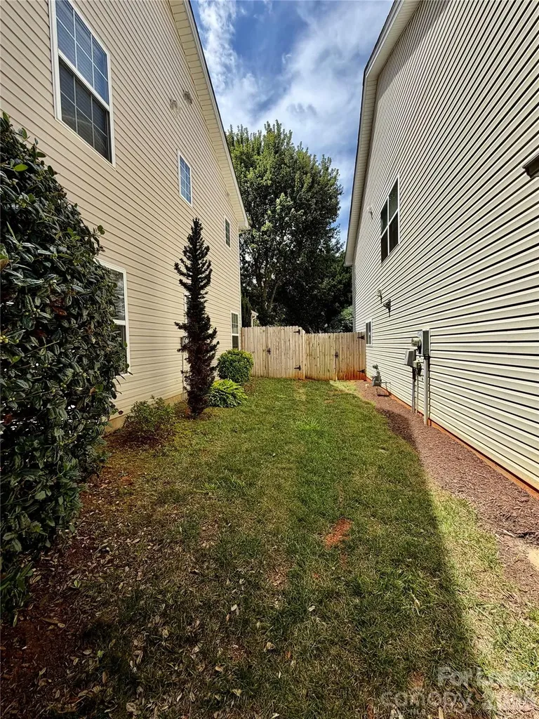 551 Tribune Drive Charlotte NC 28214