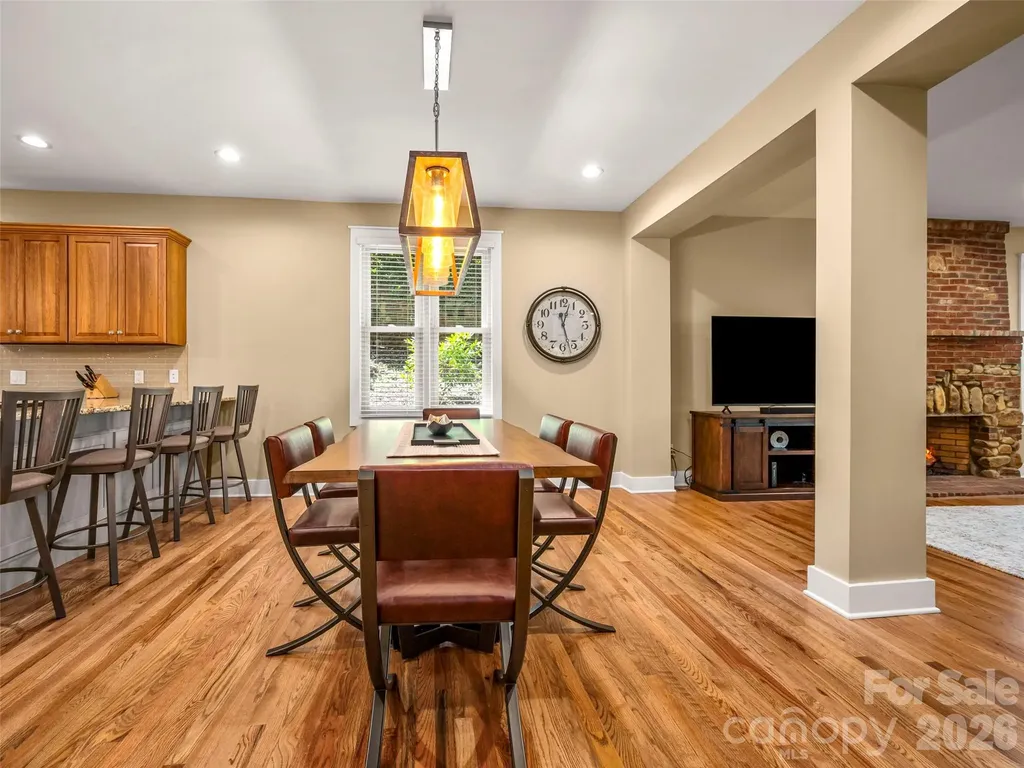 16 Lacoste Drive Hendersonville NC 28739