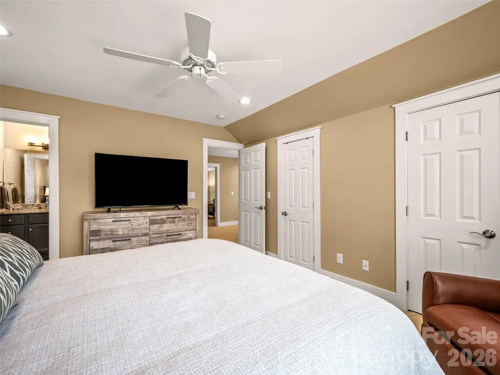 16 Lacoste Drive Hendersonville NC 28739