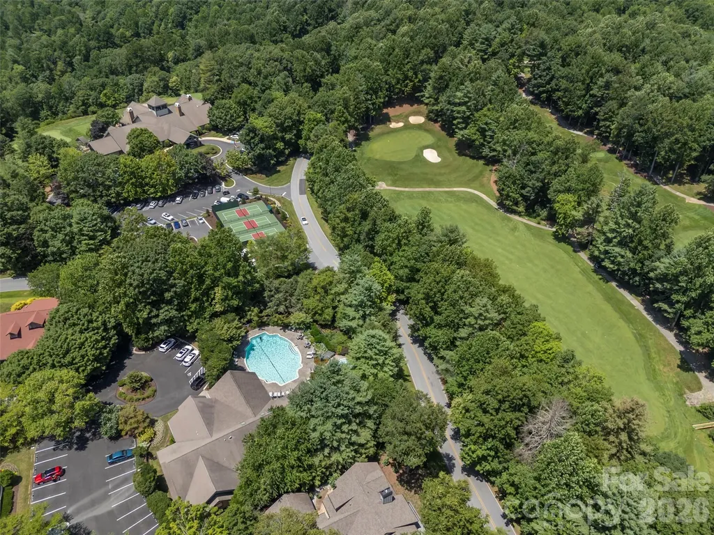 16 Lacoste Drive Hendersonville NC 28739
