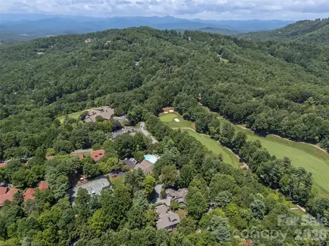 16 Lacoste Drive Hendersonville NC 28739
