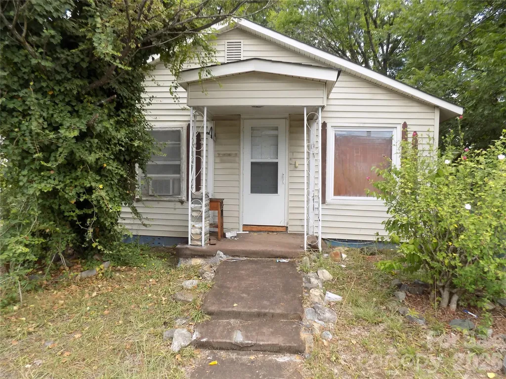604 W Harrison Avenue Gastonia NC 28052