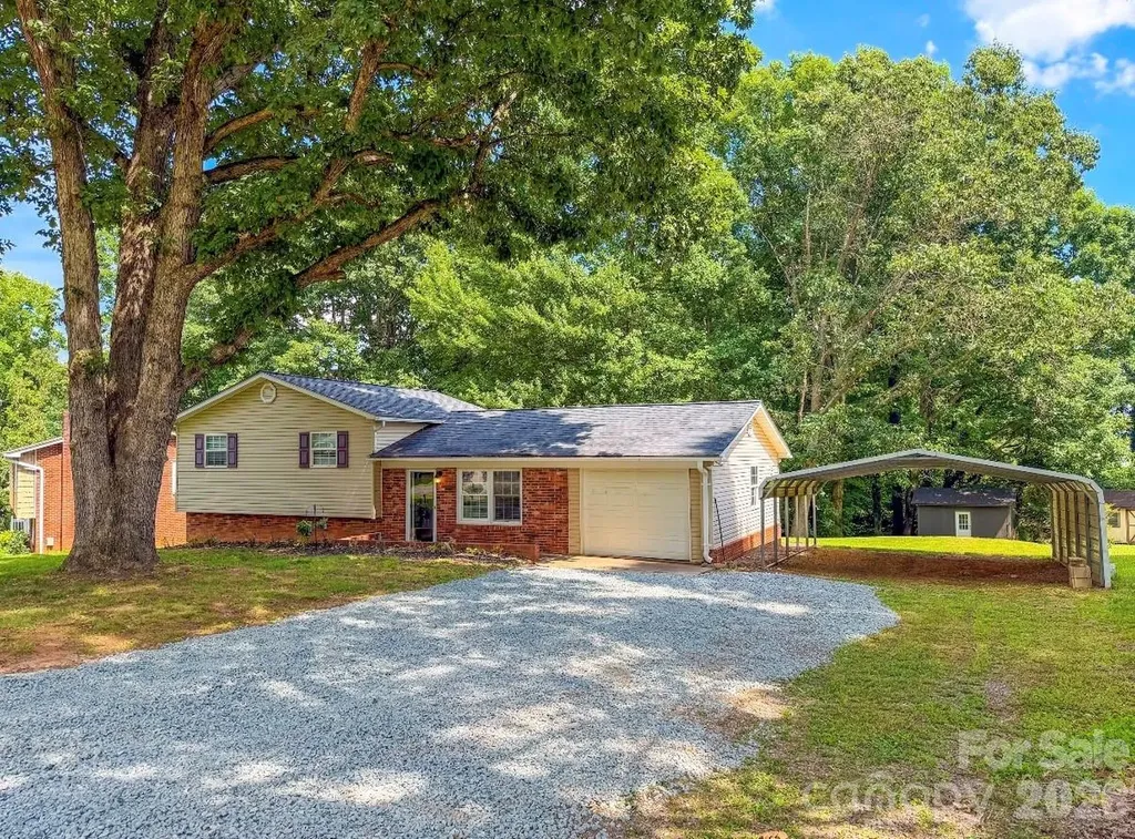 130 Powder Horn Road Mooresville NC 28115